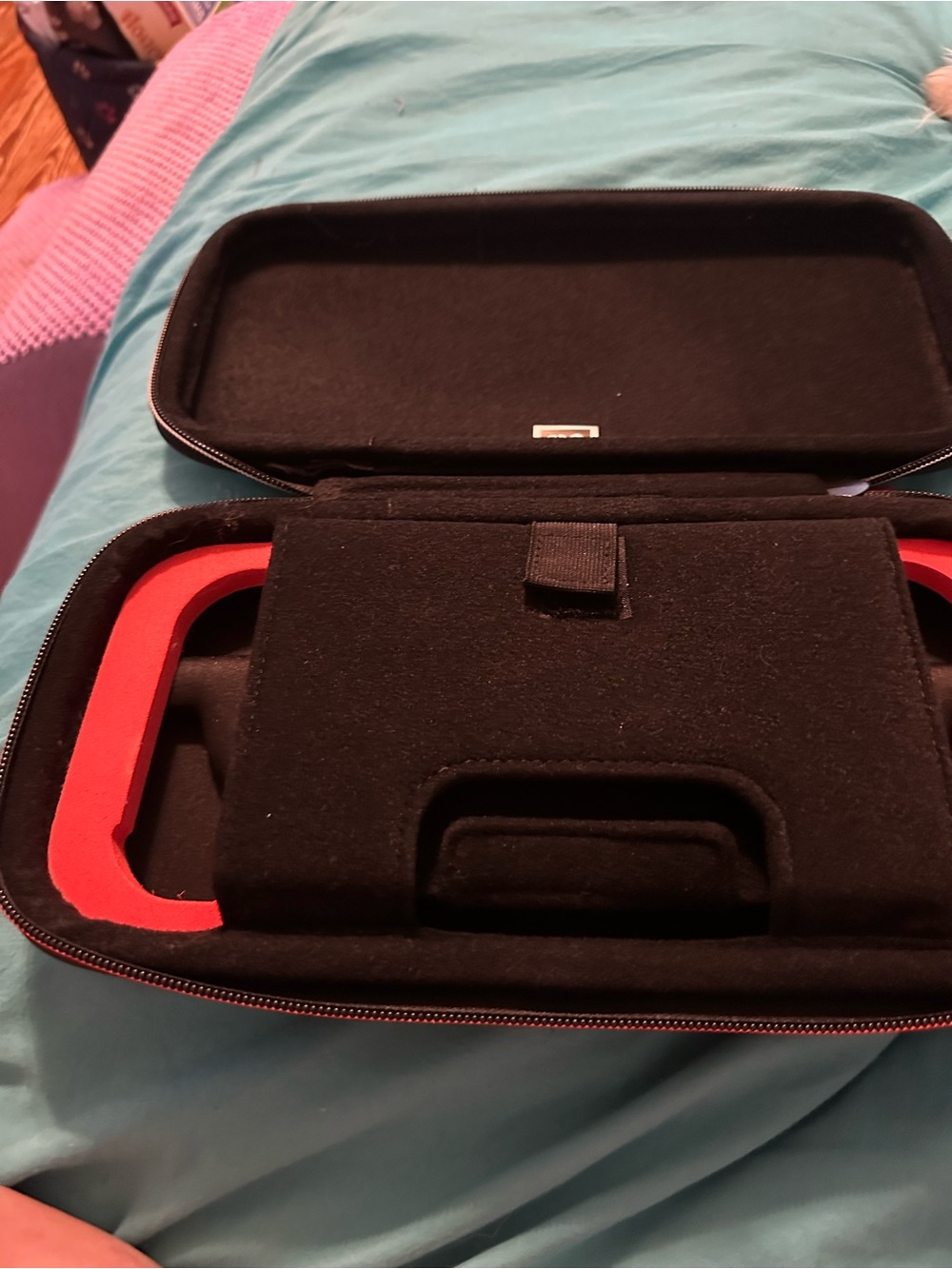 Nintendo switch 2 case - Picture 2 of 5